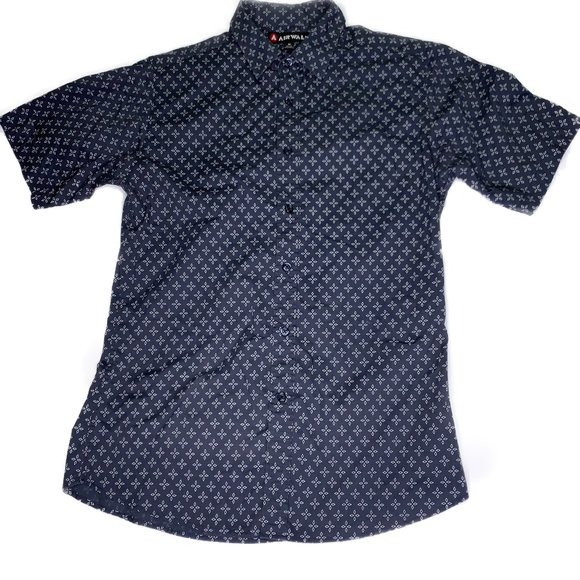 Short Sleeve Button Up - AirWalk - Medium - Picture 2 of 2